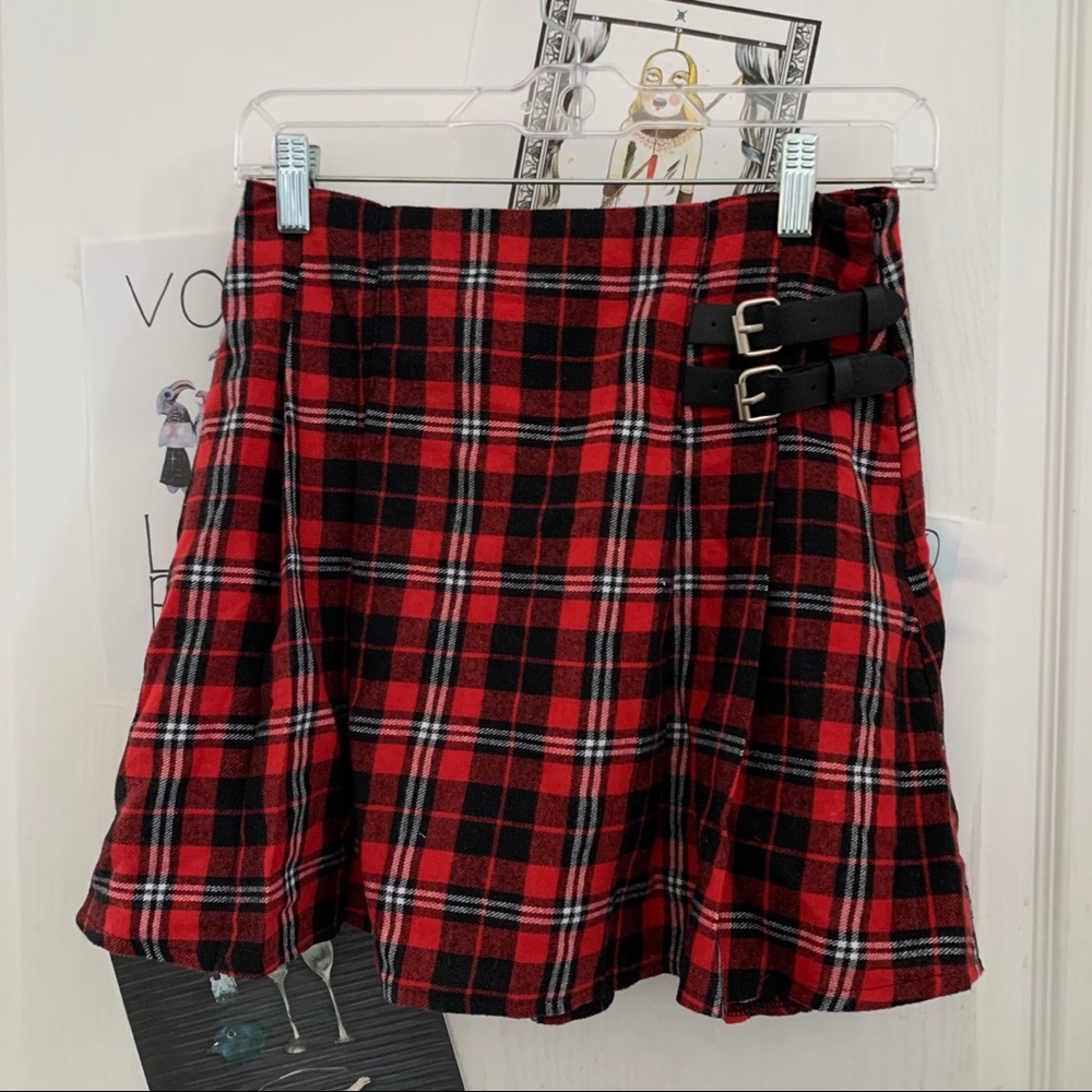 Red plaid mini skirt